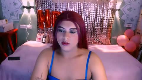 Snapshot of emili_roux chatting on 11, 2, 2025 Emili roux online show from 11, 2, 2025