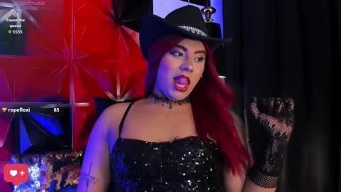 Snapshot of emili_roux chatting on 9, 10, 2025 Emili roux online show from 9, 10, 2025