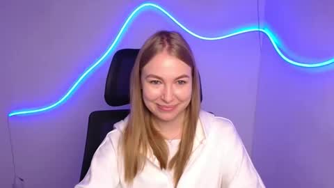 Emilia online show from 10, 10, 2025