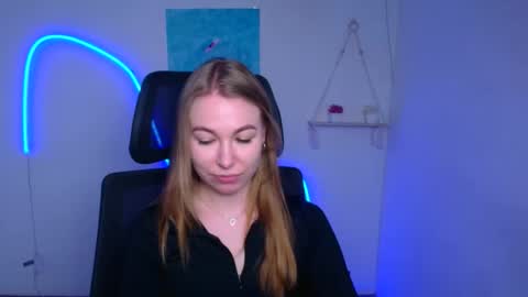 Emilia online show from 5, 2, 2026