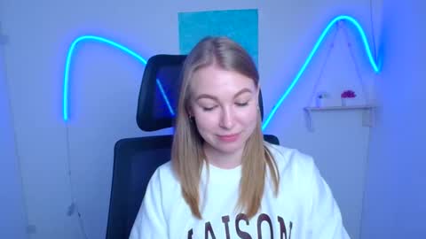 Emilia online show from 13, 5, 2026