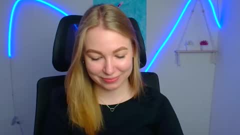 Emilia online show from 17, 5, 2026