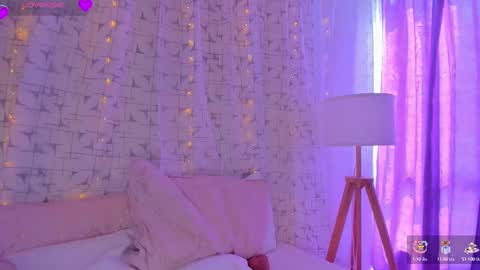 Snapshot of emilia_rey_ chatting on 23, 2, 2025 online show from 23, 2, 2025