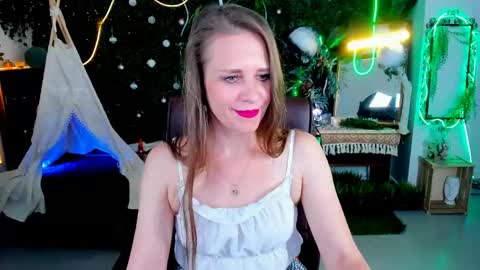 Emilia Bedy online show from 13, 5, 2026