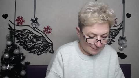 EmiliaGree online show from 20, 12, 2025