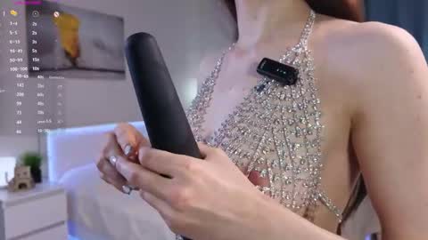 Snapshot of emiliamilas chatting on 22, 5, 2026 Emma online show from 22, 5, 2026