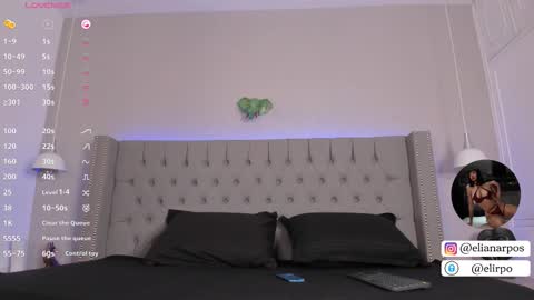Snapshot of emiliana_rios chatting on 1, 10, 2025 emiliana_rios online show from 1, 10, 2025
