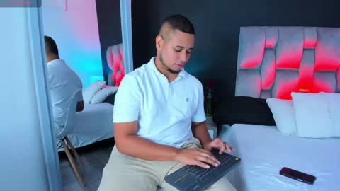 Snapshot of emilianoclarke chatting on 13, 9, 2025 emilianoclarke online show from 13, 9, 2025
