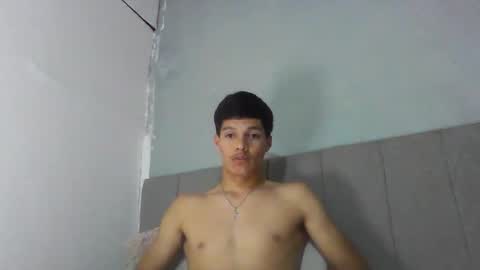 Snapshot of emilianogaleano1212 chatting on 7, 4, 2026 FuegoLatino online show from 7, 4, 2026