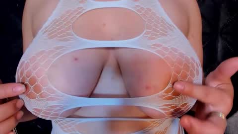 emilieadams_ online show from 5, 2, 2026