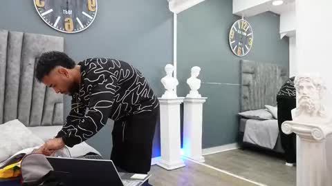 Emilio online show from 3, 2, 2026