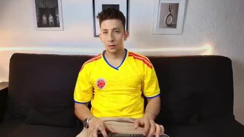 Snapshot of emiliocum_24 chatting on 8, 7, 2026 EMILIOCUM online show from 8, 7, 2026