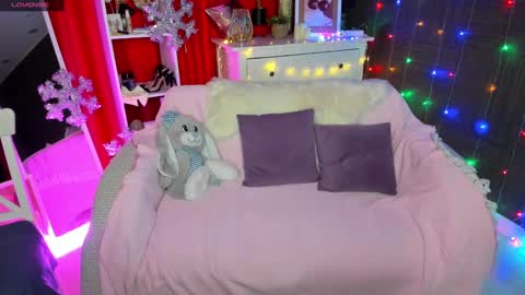 Snapshot of emiliyaqueen chatting on 21, 12, 2024 Emiliya online show from 21, 12, 2024