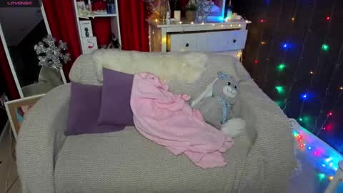 Snapshot of emiliyaqueen chatting on 7, 1, 2025 Emiliya online show from 7, 1, 2025
