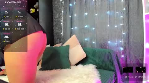 Snapshot of emiliyaqueen chatting on 17, 1, 2025 Emiliya online show from 17, 1, 2025