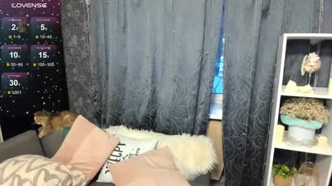 Snapshot of emiliyaqueen chatting on 28, 1, 2025 Emiliya online show from 28, 1, 2025