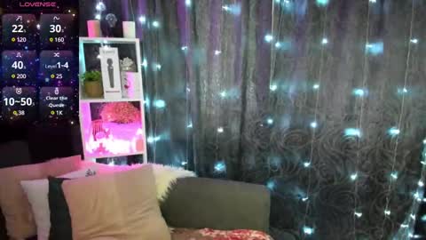 Snapshot of emiliyaqueen chatting on 10, 2, 2025 Emiliya online show from 10, 2, 2025