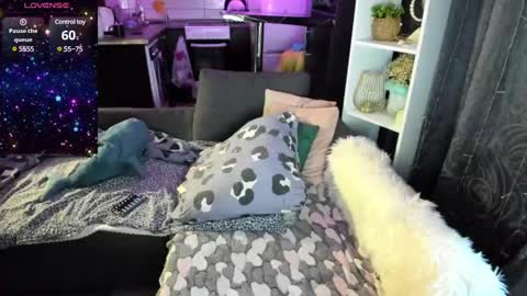 Snapshot of emiliyaqueen chatting on 14, 2, 2025 Emiliya online show from 14, 2, 2025