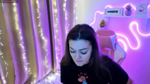 Snapshot of emiliyaqueen chatting on 24, 2, 2025 Emiliya online show from 24, 2, 2025