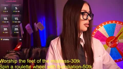  Emiliya  online show from 4, 10, 2025