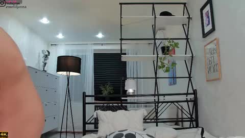 Emiljanna online show from 12, 1, 2026