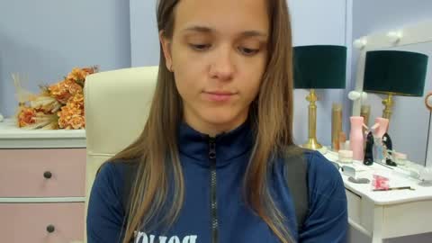 Emilly online show from 29, 5, 2026