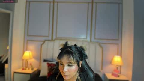 emilly_mell online show from 16, 11, 2025