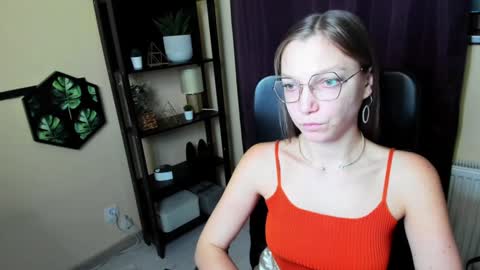 Snapshot of emilly_xkiss chatting on 6, 2, 2025 Emilly online show from 6, 2, 2025