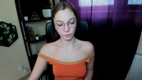 Snapshot of emilly_xkiss chatting on 3, 3, 2025 Emilly online show from 3, 3, 2025