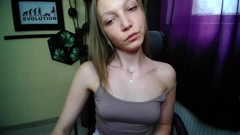 Emilly online show from 11, 5, 2026