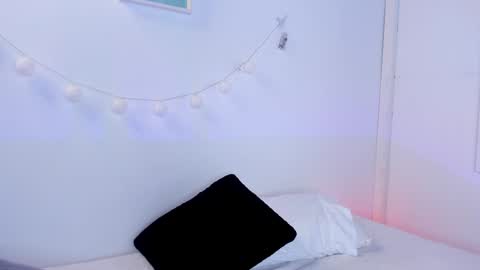 Snapshot of emillygonzalez chatting on 4, 1, 2025 . . online show from 4, 1, 2025