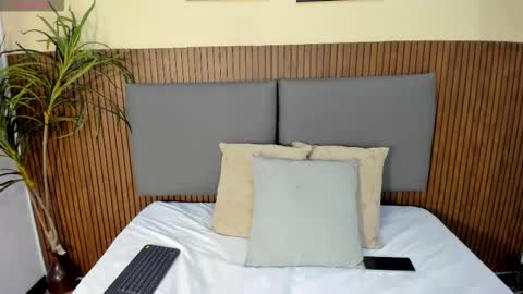 Snapshot of emillyharper_ chatting on 6, 10, 2025 emillyharper_ online show from 6, 10, 2025