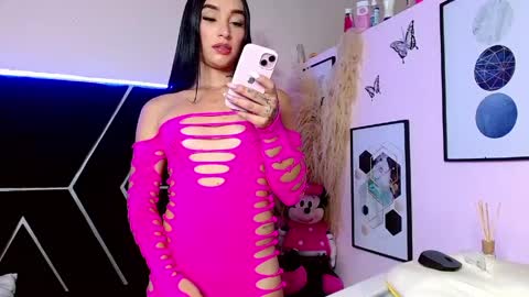 emillystonex online show from 14, 5, 2026