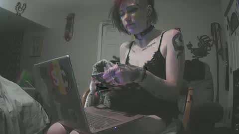Emily Love online show from 22, 9, 2025