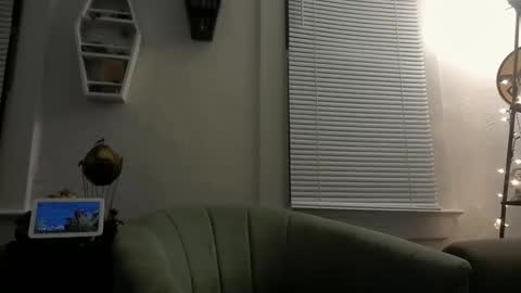 Emily Love online show from 22, 5, 2026