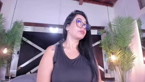 Snapshot of emily18__ chatting on 20, 4, 2026 Emily online show from 20, 4, 2026