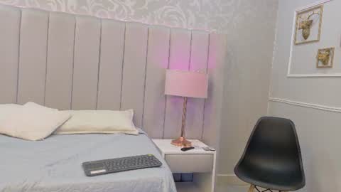 Snapshot of emily__stef chatting on 15, 7, 2026 EMILY online show from 15, 7, 2026