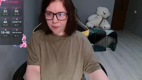 Snapshot of emily_amorre chatting on 7, 11, 2025 Emily 3 online show from 7, 11, 2025