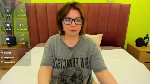 Snapshot of emily_amorre chatting on 27, 6, 2026 Emily 3 online show from 27, 6, 2026