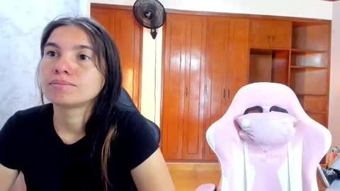 Emily and Soffy online show from 3, 3, 2026