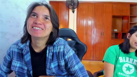 Emily and Soffy online show from 5, 5, 2026