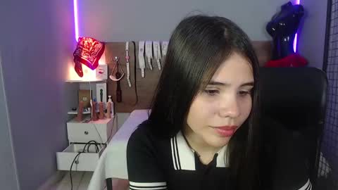              online show from 5, 12, 2024