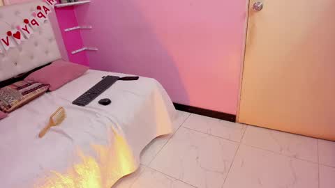              online show from 12, 2, 2025