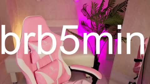 Snapshot of emily_bridget chatting on 29, 4, 2026 Emily online show from 29, 4, 2026