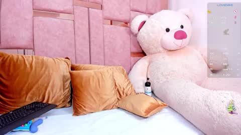  M I A   online430pm- 930pm online show from 20, 12, 2025