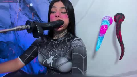 emily_evol online show from 28, 4, 2026