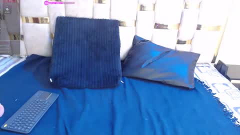 emily fox 3 online show from 4, 2, 2025