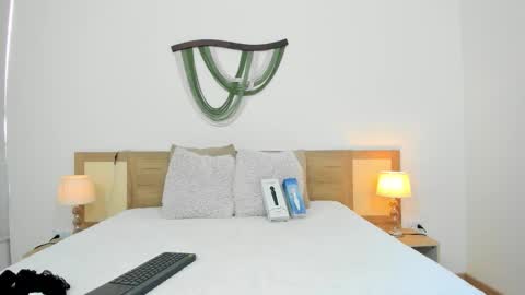 Snapshot of emily_frostt chatting on 28, 11, 2025 emily_frostt online show from 28, 11, 2025