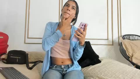 Snapshot of emily_gaviria1 chatting on 5, 5, 2026 emily_gaviria1 online show from 5, 5, 2026