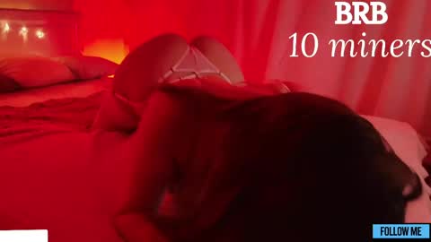 Snapshot of emily_gin chatting on 27, 4, 2026 EMILY online show from 27, 4, 2026